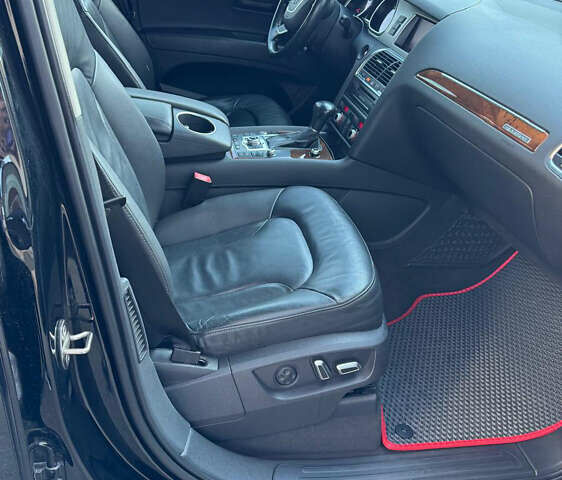 Чорний Ауді Ку 7, об'ємом двигуна 3 л та пробігом 134 тис. км за 17900 $, фото 9 на Automoto.ua
