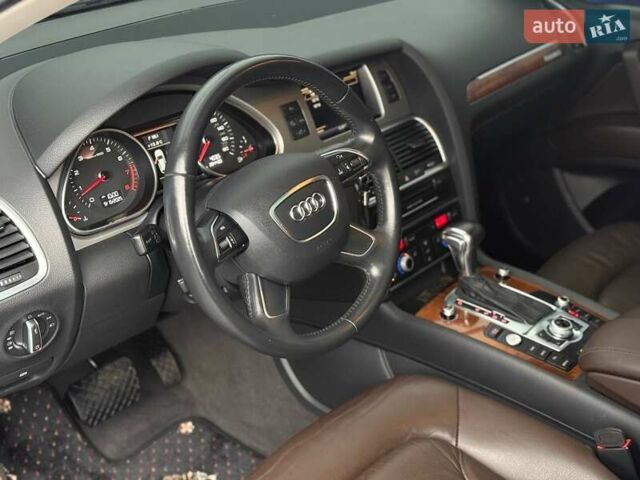 Чорний Ауді Ку 7, об'ємом двигуна 3 л та пробігом 195 тис. км за 15999 $, фото 7 на Automoto.ua