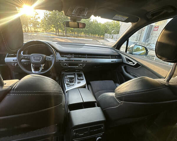 Чорний Ауді Ку 7, об'ємом двигуна 2.97 л та пробігом 180 тис. км за 40000 $, фото 30 на Automoto.ua