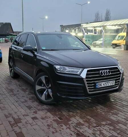 Черный Ауди Ку 7, объемом двигателя 3 л и пробегом 316 тыс. км за 31000 $, фото 1 на Automoto.ua