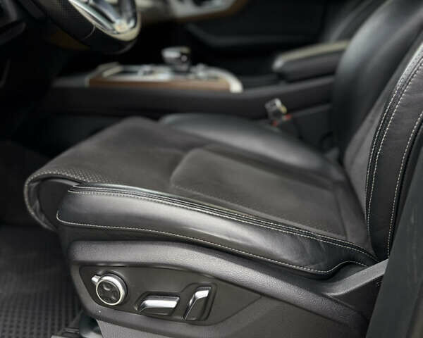 Черный Ауди Ку 7, объемом двигателя 3 л и пробегом 320 тыс. км за 33700 $, фото 13 на Automoto.ua