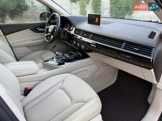 Черный Ауди Ку 7, объемом двигателя 3 л и пробегом 269 тыс. км за 28999 $, фото 28 на Automoto.ua