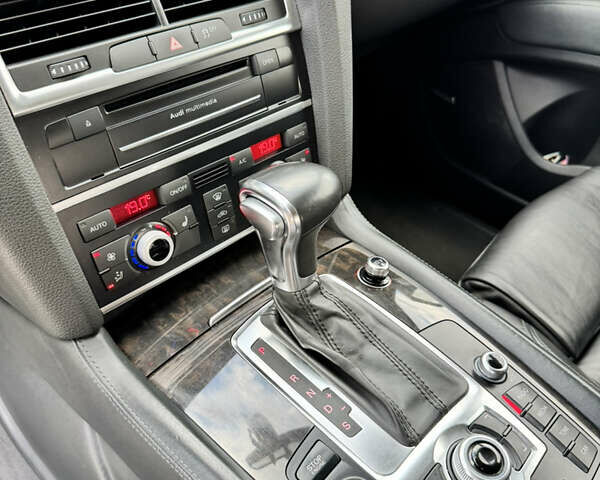 Черный Ауди Ку 7, объемом двигателя 2.97 л и пробегом 260 тыс. км за 24800 $, фото 18 на Automoto.ua