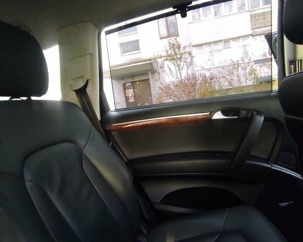 Чорний Ауді Ку 7, об'ємом двигуна 3 л та пробігом 112 тис. км за 19999 $, фото 22 на Automoto.ua