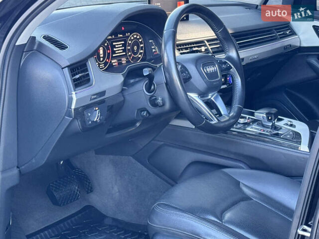 Черный Ауди Ку 7, объемом двигателя 3 л и пробегом 260 тыс. км за 32700 $, фото 36 на Automoto.ua