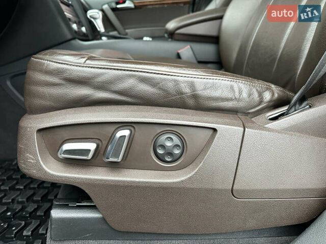 Черный Ауди Ку 7, объемом двигателя 2.97 л и пробегом 167 тыс. км за 23000 $, фото 18 на Automoto.ua