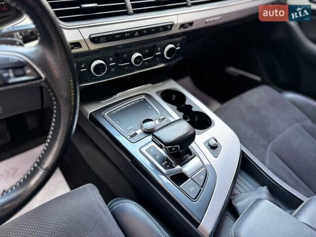 Ауди Ку 7 2015 в Ивано-Франковске на Automoto.ua Черный Ауди Ку 7, объемом двигателя 3 л и пробегом 237 тыс. км за 39400 $, фото 40 на Automoto.ua