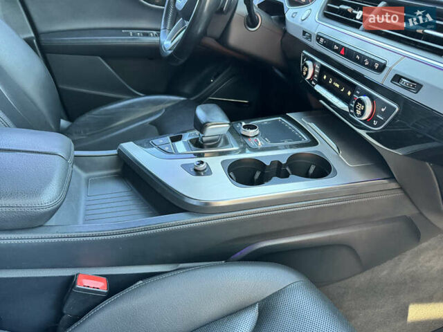 Черный Ауди Ку 7, объемом двигателя 2.97 л и пробегом 260 тыс. км за 34000 $, фото 74 на Automoto.ua