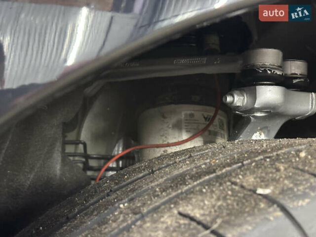 Чорний Ауді Ку 7, об'ємом двигуна 3 л та пробігом 148 тис. км за 35999 $, фото 90 на Automoto.ua