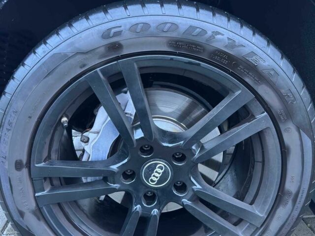 Чорний Ауді Ку 7, об'ємом двигуна 3 л та пробігом 180 тис. км за 20700 $, фото 18 на Automoto.ua