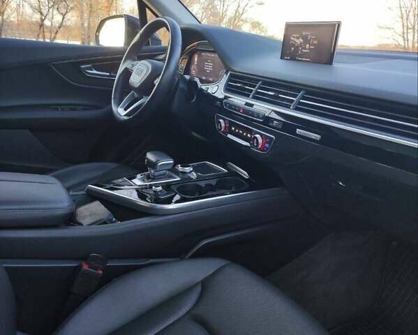 Чорний Ауді Ку 7, об'ємом двигуна 3 л та пробігом 140 тис. км за 28500 $, фото 1 на Automoto.ua