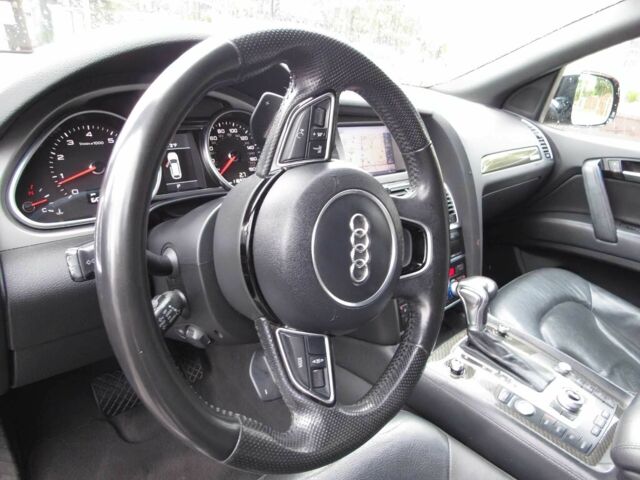 Чорний Ауді Ку 7, об'ємом двигуна 3 л та пробігом 90 тис. км за 13950 $, фото 12 на Automoto.ua