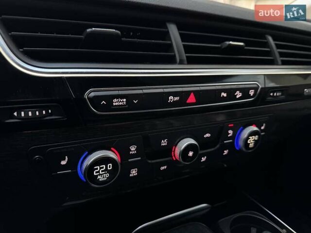 Ауди Ку 7 2015 в Хмельницком на Automoto.ua Черный Ауди Ку 7, объемом двигателя 2.97 л и пробегом 225 тыс. км за 33500 $, фото 23 на Automoto.ua