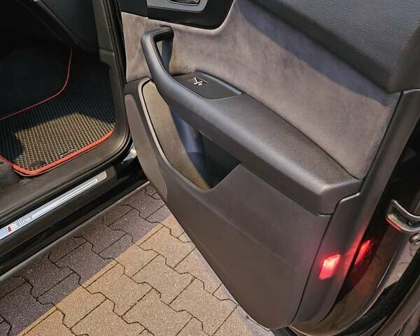 Черный Ауди Ку 7, объемом двигателя 3 л и пробегом 316 тыс. км за 31000 $, фото 15 на Automoto.ua
