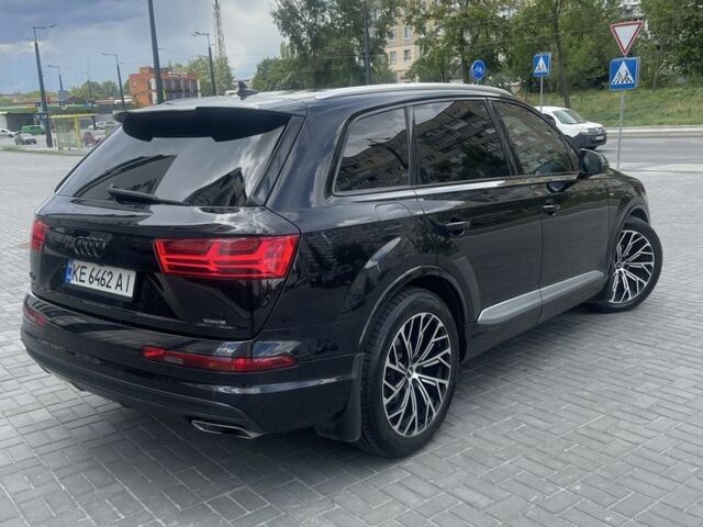 Черный Ауди Ку 7, объемом двигателя 3 л и пробегом 300 тыс. км за 28000 $, фото 2 на Automoto.ua