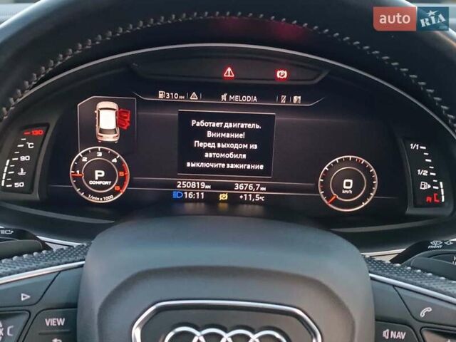 Чорний Ауді Ку 7, об'ємом двигуна 3 л та пробігом 250 тис. км за 32400 $, фото 34 на Automoto.ua
