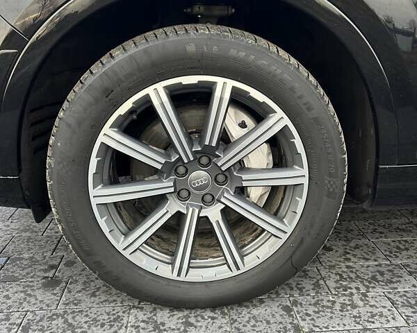 Черный Ауди Ку 7, объемом двигателя 3 л и пробегом 219 тыс. км за 25900 $, фото 6 на Automoto.ua