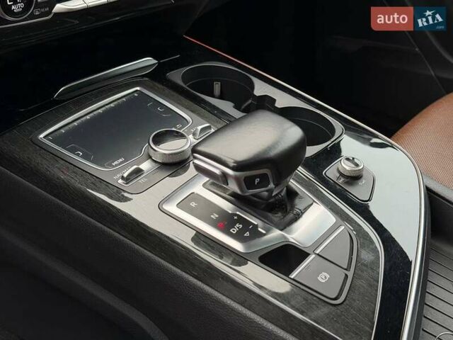 Черный Ауди Ку 7, объемом двигателя 3 л и пробегом 340 тыс. км за 25500 $, фото 25 на Automoto.ua