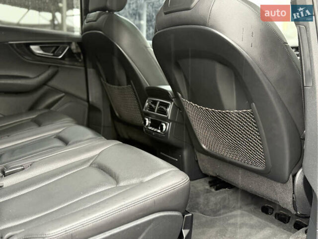 Чорний Ауді Ку 7, об'ємом двигуна 3 л та пробігом 206 тис. км за 23990 $, фото 13 на Automoto.ua