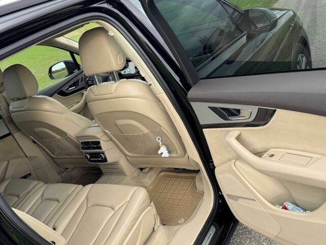 Чорний Ауді Ку 7, об'ємом двигуна 3 л та пробігом 78 тис. км за 13500 $, фото 10 на Automoto.ua