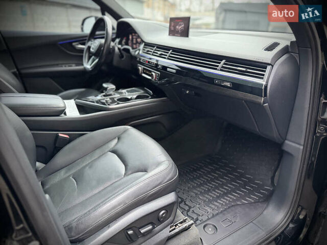 Черный Ауди Ку 7, объемом двигателя 3 л и пробегом 182 тыс. км за 28800 $, фото 52 на Automoto.ua