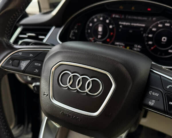 Черный Ауди Ку 7, объемом двигателя 3 л и пробегом 250 тыс. км за 27500 $, фото 28 на Automoto.ua