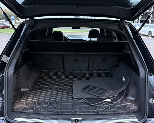 Ауди Ку 7 2016 в Львове на Automoto.ua Черный Ауди Ку 7, объемом двигателя 2.97 л и пробегом 145 тыс. км за 40900 $, фото 30 на Automoto.ua