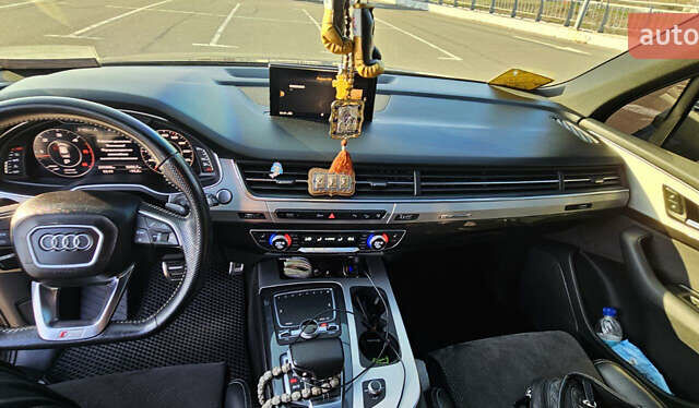 Ауди Ку 7 2016 в Киеве на Automoto.ua Черный Ауди Ку 7, объемом двигателя 2.97 л и пробегом 244 тыс. км за 35500 $, фото 24 на Automoto.ua