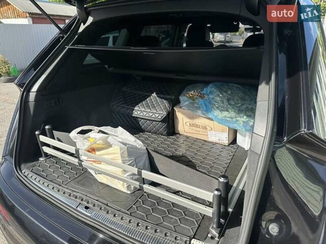 Черный Ауди Ку 7, объемом двигателя 2.97 л и пробегом 223 тыс. км за 39000 $, фото 5 на Automoto.ua