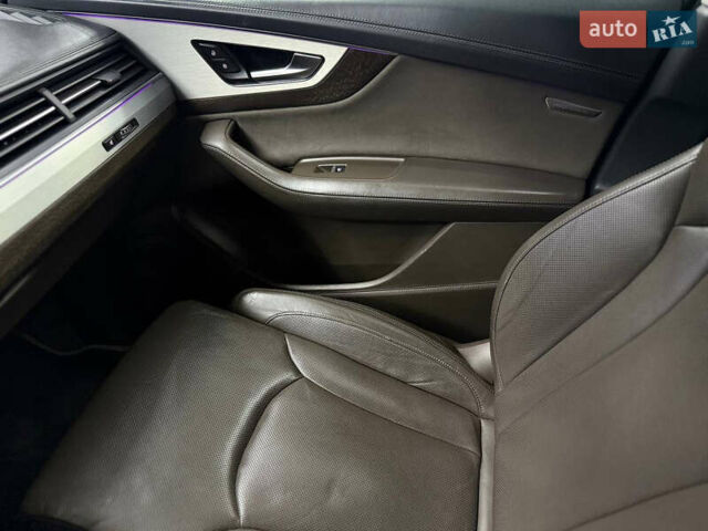 Черный Ауди Ку 7, объемом двигателя 3 л и пробегом 249 тыс. км за 28000 $, фото 35 на Automoto.ua