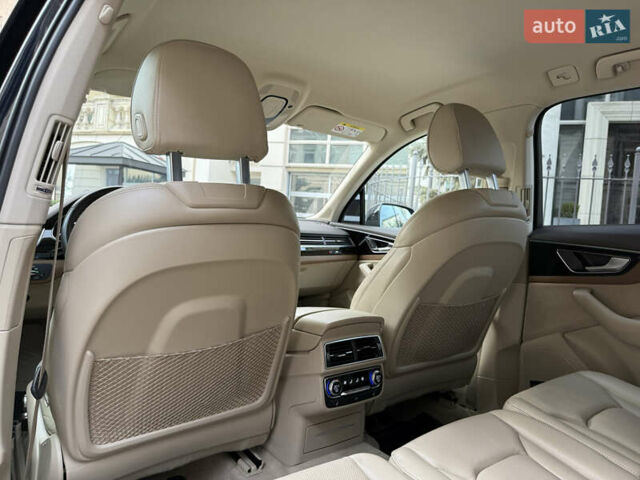 Черный Ауди Ку 7, объемом двигателя 2.97 л и пробегом 155 тыс. км за 37999 $, фото 47 на Automoto.ua