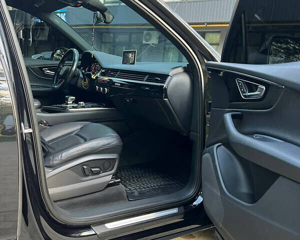 Чорний Ауді Ку 7, об'ємом двигуна 3 л та пробігом 165 тис. км за 27999 $, фото 8 на Automoto.ua