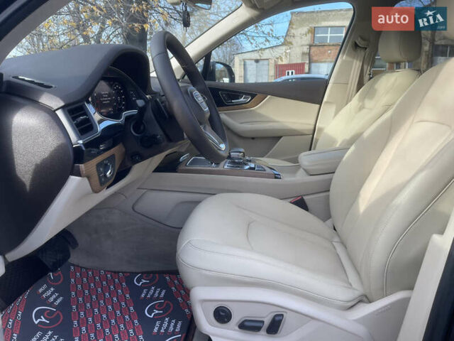 Чорний Ауді Ку 7, об'ємом двигуна 3 л та пробігом 207 тис. км за 23900 $, фото 17 на Automoto.ua