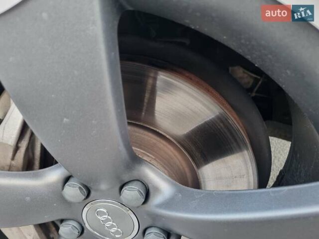 Черный Ауди Ку 7, объемом двигателя 2.97 л и пробегом 150 тыс. км за 38500 $, фото 11 на Automoto.ua