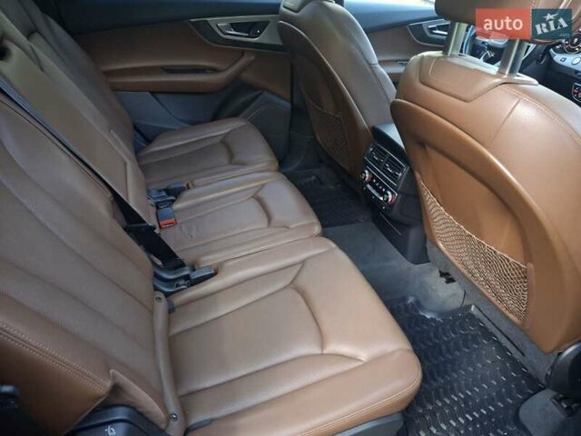 Ауді Ку 7 2016 у Каменце-Подольском на Automoto.ua Чорний Ауді Ку 7, об'ємом двигуна 3 л та пробігом 215 тис. км за 24500 $, фото 17 на Automoto.ua