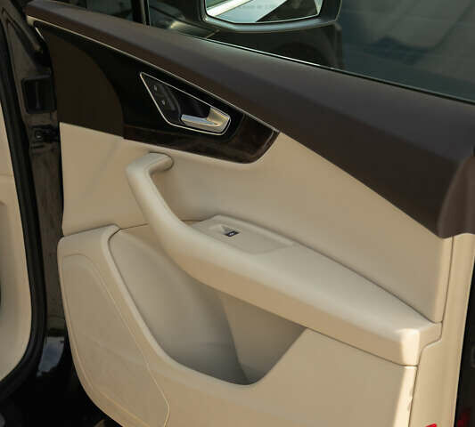 Чорний Ауді Ку 7, об'ємом двигуна 3 л та пробігом 151 тис. км за 22000 $, фото 105 на Automoto.ua