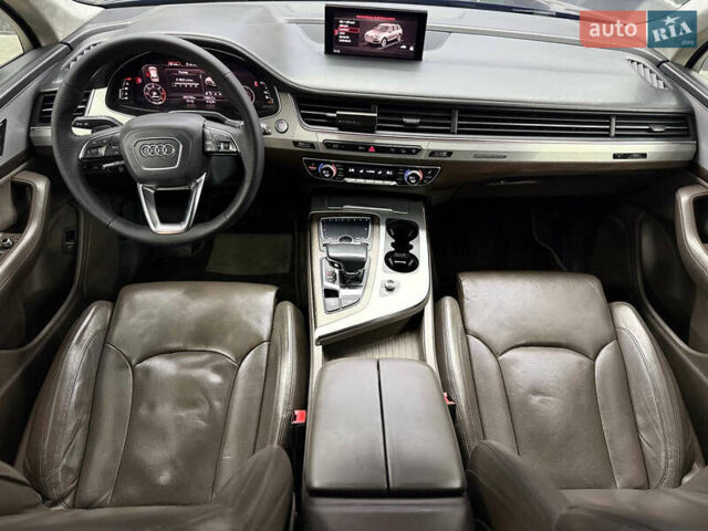Черный Ауди Ку 7, объемом двигателя 3 л и пробегом 249 тыс. км за 28000 $, фото 11 на Automoto.ua