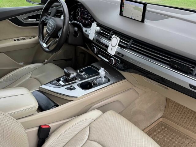 Чорний Ауді Ку 7, об'ємом двигуна 3 л та пробігом 78 тис. км за 13500 $, фото 9 на Automoto.ua