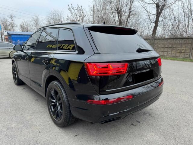 Черный Ауди Ку 7, объемом двигателя 3 л и пробегом 124 тыс. км за 30800 $, фото 3 на Automoto.ua