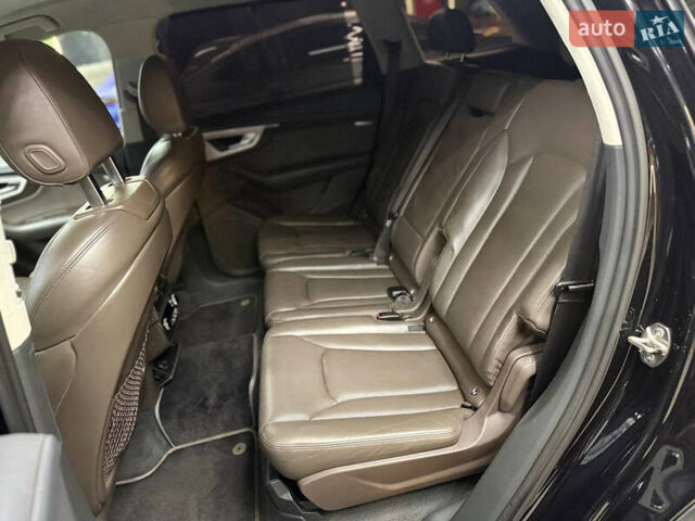 Черный Ауди Ку 7, объемом двигателя 3 л и пробегом 249 тыс. км за 28000 $, фото 9 на Automoto.ua