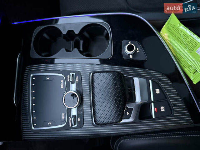 Ауди Ку 7 2016 в Львове на Automoto.ua Черный Ауди Ку 7, объемом двигателя 2.97 л и пробегом 145 тыс. км за 40900 $, фото 25 на Automoto.ua