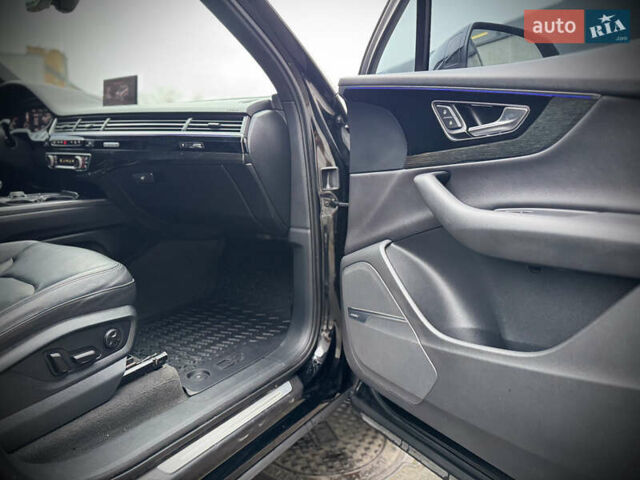 Черный Ауди Ку 7, объемом двигателя 3 л и пробегом 182 тыс. км за 28800 $, фото 55 на Automoto.ua