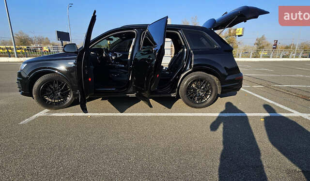 Ауди Ку 7 2016 в Киеве на Automoto.ua Черный Ауди Ку 7, объемом двигателя 2.97 л и пробегом 244 тыс. км за 35500 $, фото 14 на Automoto.ua