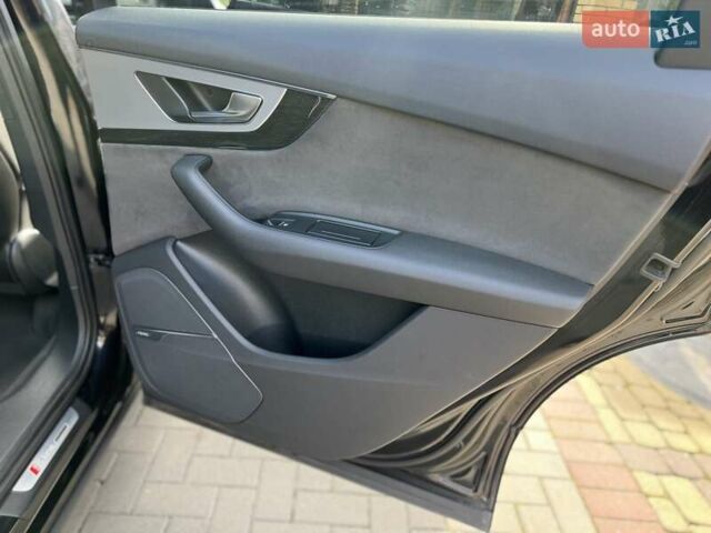 Ауді Ку 7 2016 у Хмельницькому на Automoto.ua Чорний Ауді Ку 7, об'ємом двигуна 2.97 л та пробігом 233 тис. км за 31900 $, фото 85 на Automoto.ua