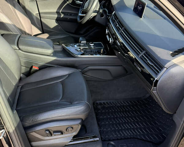 Черный Ауди Ку 7, объемом двигателя 3 л и пробегом 303 тыс. км за 23999 $, фото 20 на Automoto.ua