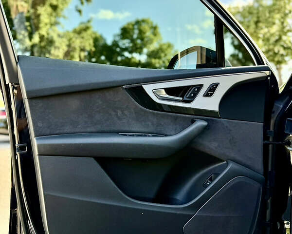 Чорний Ауді Ку 7, об'ємом двигуна 2.97 л та пробігом 154 тис. км за 37700 $, фото 20 на Automoto.ua