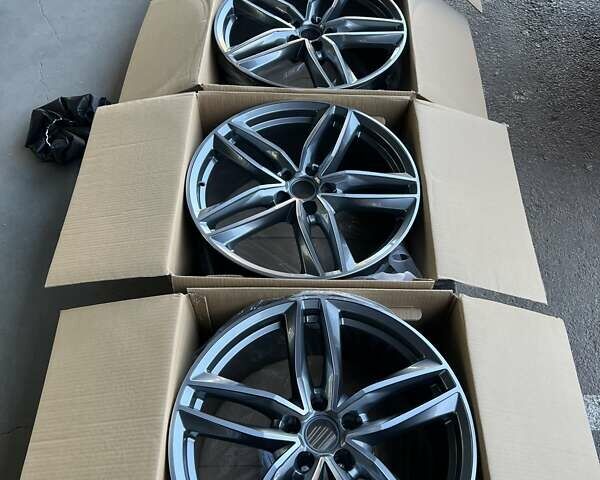 Черный Ауди Ку 7, объемом двигателя 2.97 л и пробегом 129 тыс. км за 43500 $, фото 3 на Automoto.ua