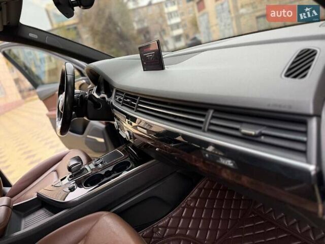 Черный Ауди Ку 7, объемом двигателя 3 л и пробегом 220 тыс. км за 21000 $, фото 18 на Automoto.ua