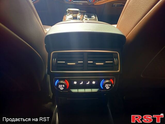 Ауди Ку 7 2016 в Киеве на Automoto.ua Черный Ауди Ку 7, объемом двигателя 3 л и пробегом 215 тыс. км за 37000 $, фото 4 на Automoto.ua