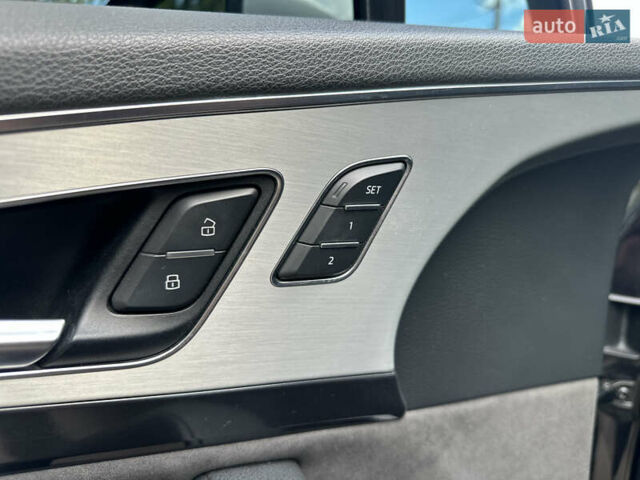 Чорний Ауді Ку 7, об'ємом двигуна 3 л та пробігом 260 тис. км за 33700 $, фото 23 на Automoto.ua